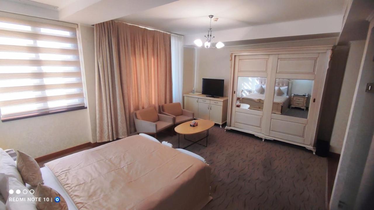 Vego Hotel Gjandža Exteriér fotografie